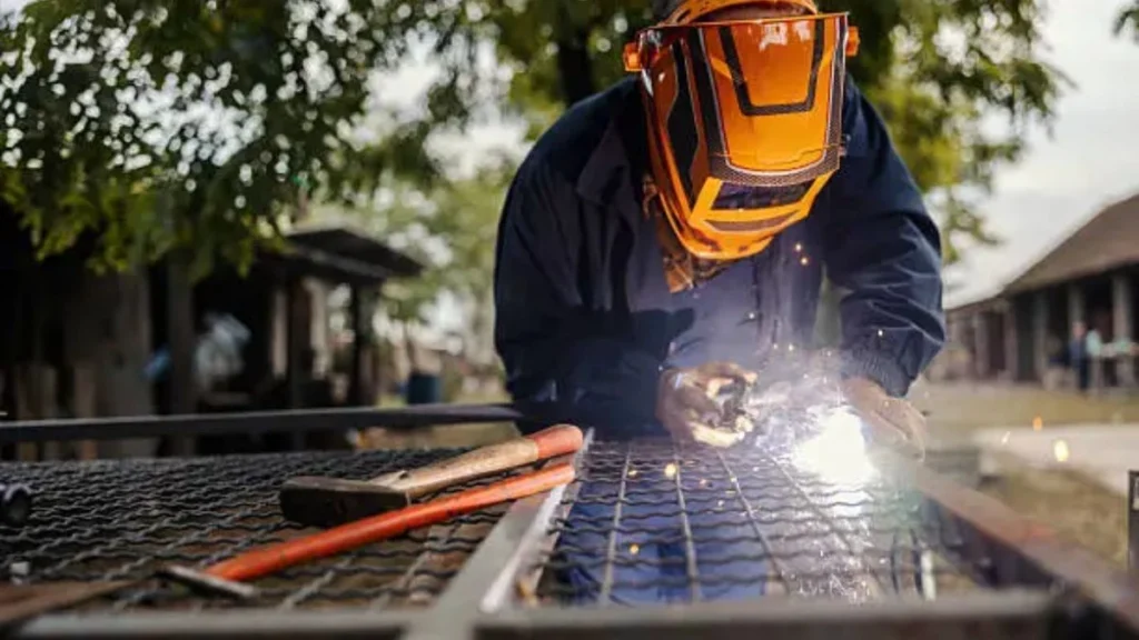 Welder Job Dubai